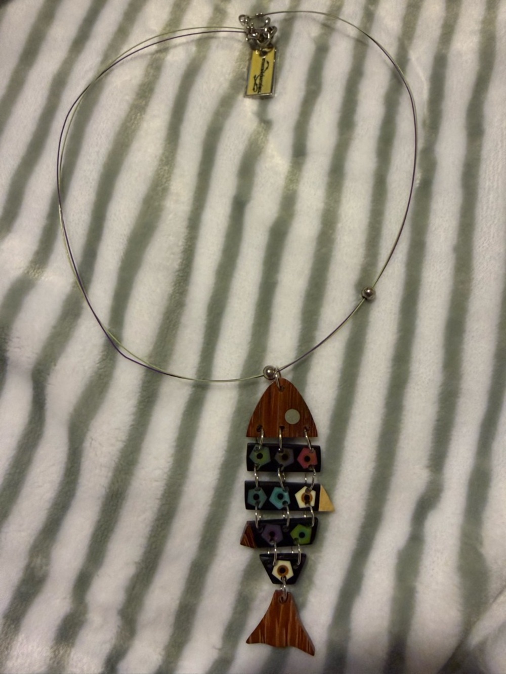 Wood-Tone Multicolor Fish Charm Necklace with Silver Wire Chain